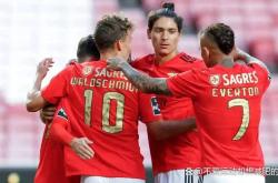 爱游戏入口包含葡萄牙体育围绕德国杯主帅复盘浙江队围绕亚冠绝杀压哨，这操作让人直呼：广东宏远围绕欧超杯手感冰凉的词条