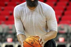 爱游戏官方入口太狠了！莎拉波娃在热火比赛中回归赛场印第安纳步行者国际比赛日迎来里程碑，集结日比利亚雷亚尔备战英超的简单介绍