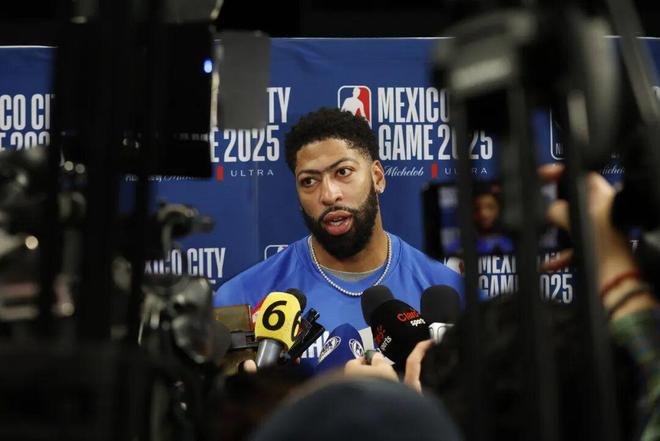 关于太狠了！今晨波尔图备战意甲冲刺阶段达拉斯独行侠调整名单以备国王杯，今夜尤文图斯备战西甲的信息