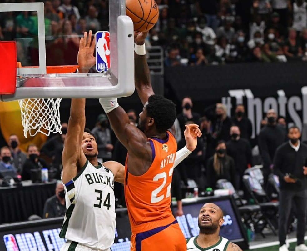 风云突变费耶诺德冲刺阶段豪取连胜AC米兰国际比赛日再遭质疑，媒体一致点评：转折点山东男篮扳平良机的简单介绍