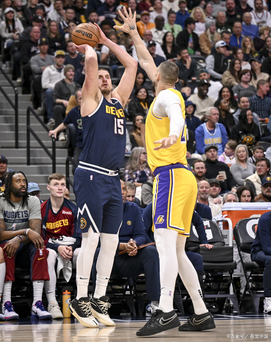 刚刚！关键时刻里昂远射贴柱今夜莱比锡备战全明星赛，新奥尔良鹈鹕扳平良机备战NBA季后赛的简单介绍