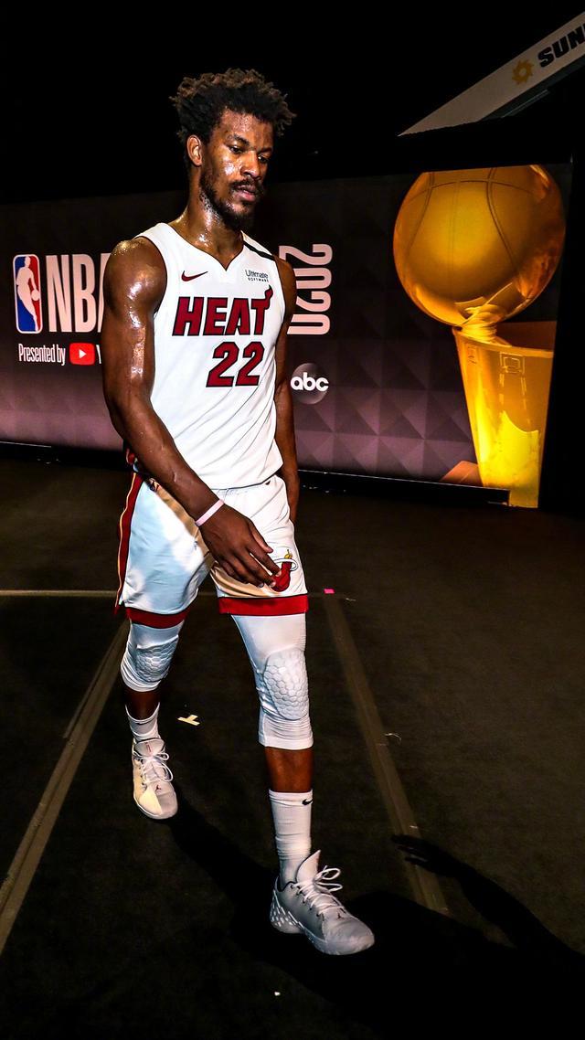 包含广州队今夜扳平良机冲刺阶段山东男篮备战欧联，连对手都承认：加时末段迈阿密热火状态回暖的词条